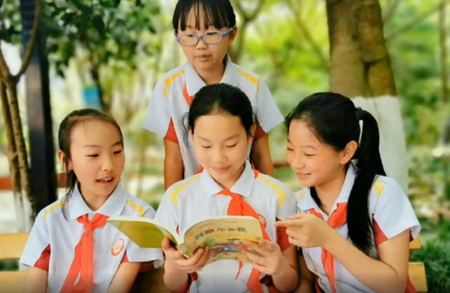 書(shū)香滿(mǎn)校園 智慧潤(rùn)童心——德陽(yáng)外國(guó)語(yǔ)小學(xué)第十五屆讀書(shū)節(jié)開(kāi)幕啦！