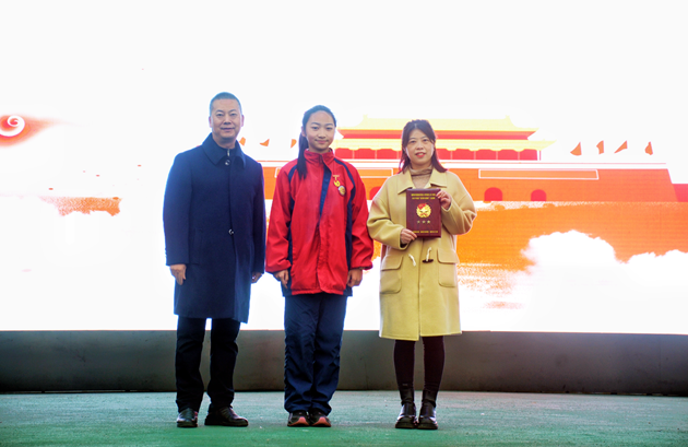 1637806430132597.png 德外小學5(6)中隊榮獲2021年度“紅領巾獎章”三星章.png